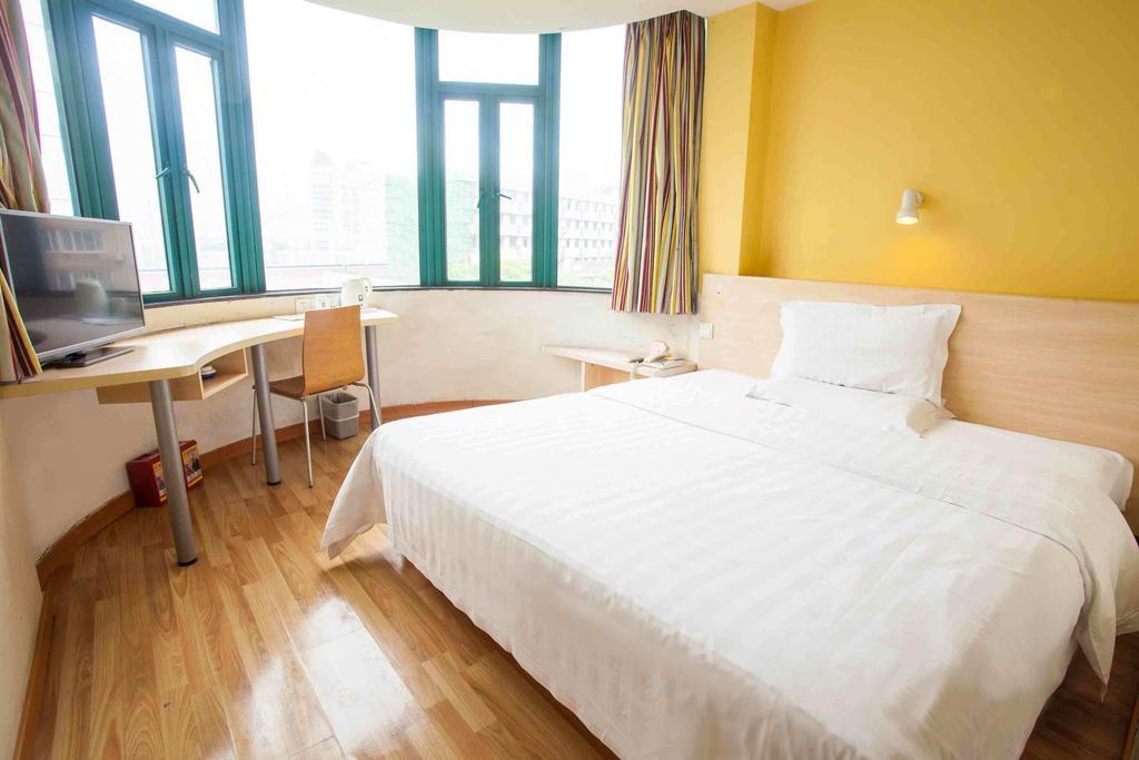 7 Days Inn Meizhou Jiangnan Kedu Commercial Plaza Phòng bức ảnh